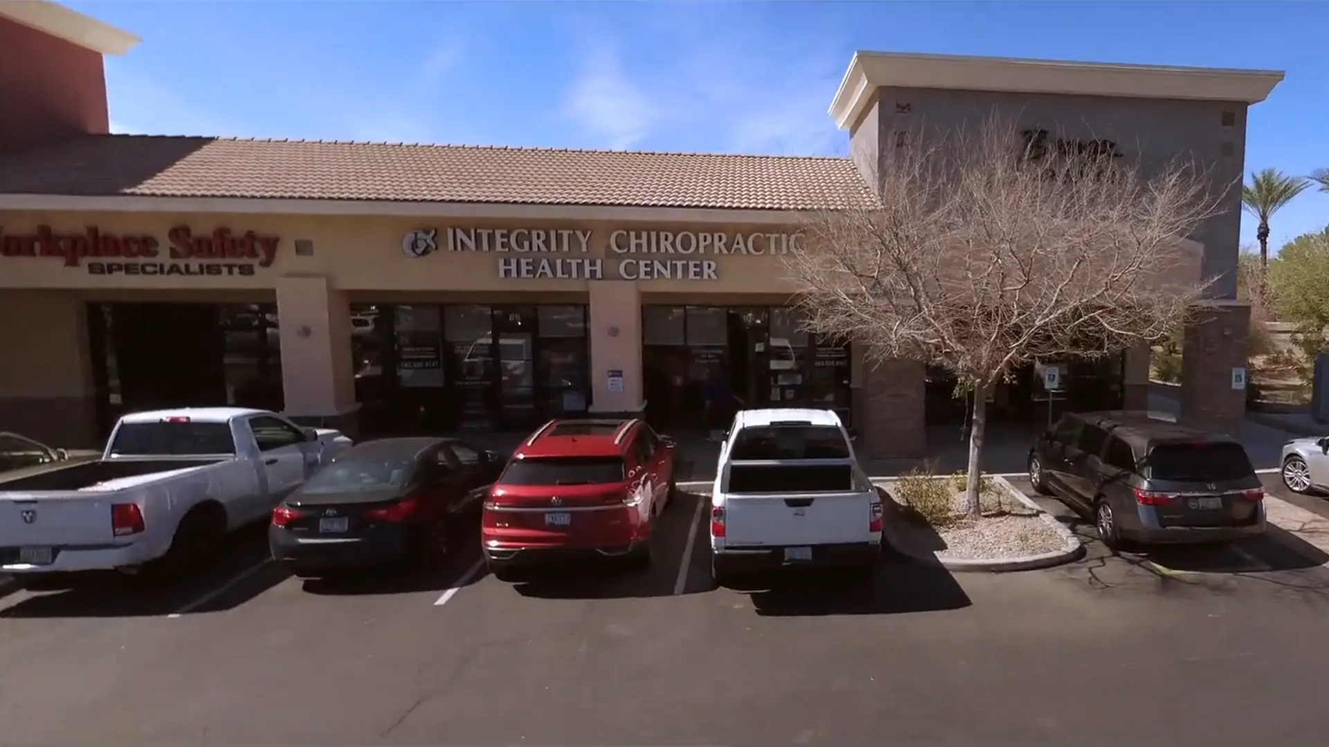 Mid Back Pain  Chiropractors In CITY NAME, STATE ABBREVIATION